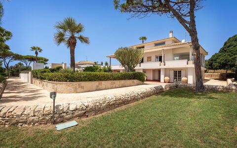 Villa delle Palme: Wohngebiet, Zuhause, Estate, Villa, Landscaping, Garten, Hazienda, Balkon, Villa