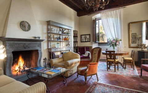 Villa Bel Monte: Wand, Möbel, Zuhause, Flooring, Interior Design, Beleuchtung, Haus, Wohnzimmer, Zimmer, Stuhl