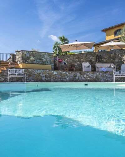 Villa Lucente: Schwimmbad, Resort, Eco Hotel, Gartenmöbel, Villa, Hazienda, Estate, Ferienort, Hotel, Landscaping
