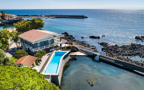 Villa del Faro: Blau, Wasser, Gewässer, Küsten Und Ozeanische Forms, Meer, Küste, Resort, Ozean, Eco Hotel, Ufer