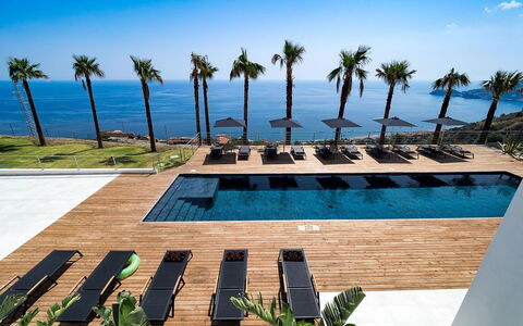 Villa Alcantara: Meer, Ozean, Küste, Resort, Sonnenliege, Gartenmöbel, Strand, Promenade, Planke