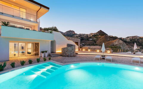 Villa Taormina- Baya Bella: Schwimmbad, Resort, Meer, Küste, Estate, Ozean, Villa, Eco Hotel, Hotel