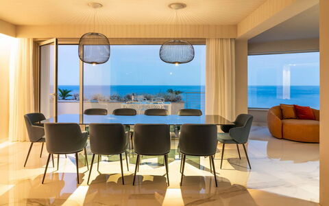 Villa Taormina- Baya Bella: Möbel, Interior Design, Flooring, Fussboden, Tabelle, Holz, Stuhl, Decke, Wohnzimmer, Zuhause