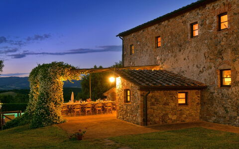 Villa Anima: Landschaft, Ländliches Gebiet, Hütte, Bauernhaus, Estate, Dorf, Villa, Bauernhof, Abend