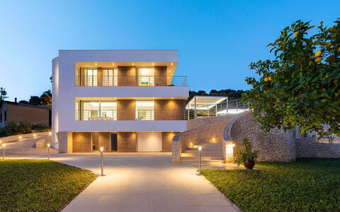 Villa Nina: Balkon, Estate, Villa, Villa