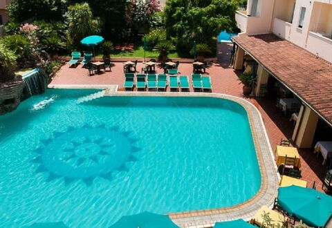 Apartments In Golfo Orosei: Schwimmbad, Wasser, Resort, \Stadt, Möbel, Eco Hotel, Thermae, Freizeit, Gartenmöbel, Water Feature