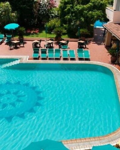 Apartments In Golfo Orosei: Schwimmbad, Wasser, Resort, \Stadt, Möbel, Eco Hotel, Thermae, Freizeit, Gartenmöbel, Water Feature