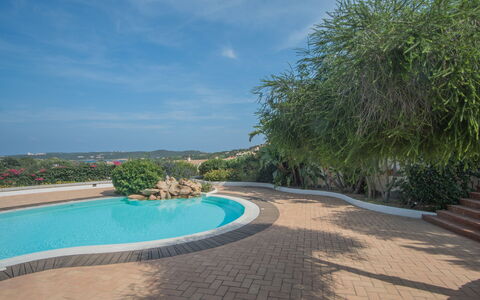 Porto Cervo Apartments Wifi And Ac: Schwimmbad, Resort, Eco Hotel, Landscaping, Hazienda, Tropen, Villa, Ferienort, Hotel