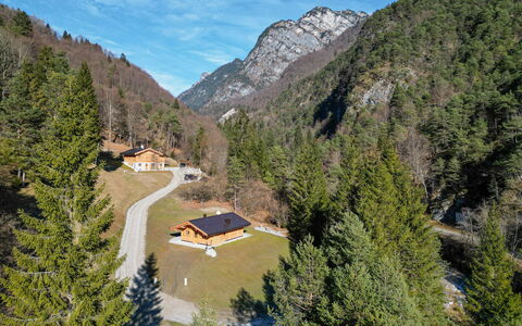 Baita Piciola: Baum, Bergforms, Berg, Hochland, Haus, Zuhause, Hügel, Hütte, Bergstation, Ländliches Gebiet