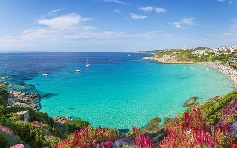 Cristal Blu Apartments In Santa Teresa Gallura: Blau, Wasser, Gewässer, Küste, Strand, Küsten Und Ozeanische Forms, Meer, Sommer, Horizont, Ufer
