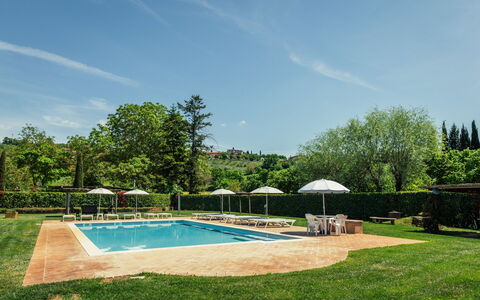 Il Roseto: Baum, Schwimmbad, Strauch, Resort, Garten, Eco Hotel, Landscaping, Schatten, Plantage, Hazienda