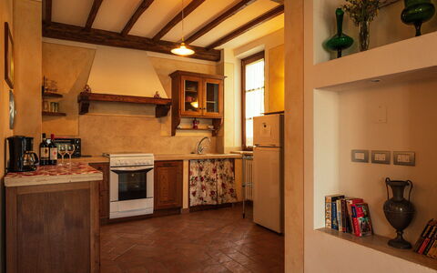 Il Roseto: Möbel, Interior Design, Flooring, Küche, Holz, Cabinetry, Countertop, Decke, Fussboden, Light Fixture