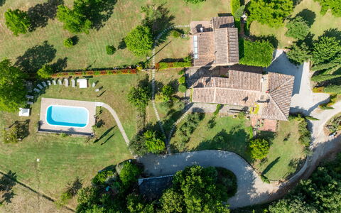 Montaione Country House Amarrante, Pool, Ac: Wohngebiet, Haus, Landschaft, Estate, Ländliches Gebiet, Hütte, Schwimmbad, Rasen, Bauernhaus, Garten