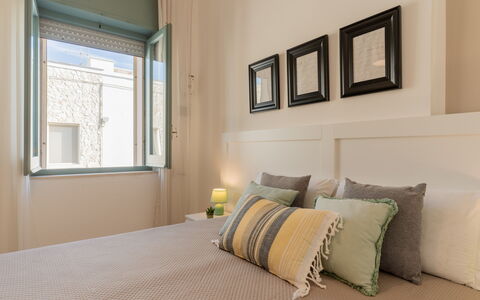 Casa Olimpo: Interior Design, Wand, Holz, Schlafzimmer, Möbel, Flooring, Bett, Fussboden, Zimmer, Decke