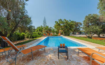 Villa San Vito: Blau, Schwimmbad, Garten, Resort, Schatten, Estate, Landscaping, Hinterhof, Eco Hotel, Garten