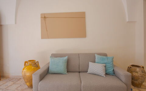 Casa Ettore: Möbel, Interior Design, Couch, Flooring, Fussboden, Wohnzimmer, Zimmer, Wohnung, Komfort