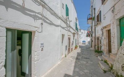 Casa Tosca: Wand, Gebäude, Nachbarschaft, Die Architektur, \Stadt, Gasse, Fassade, Wohngebiet, Strasse, Haus