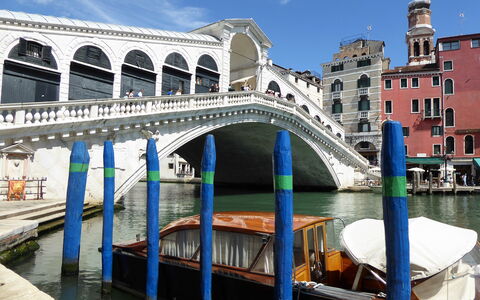 Silea Apartments, Pool, Garden, Treviso: Blau, Boot, Wasser, Gewässer, Wasserweg, Watercraft, Kanal, Kanal, Boote Und Boating - Geräte Und Materialien, Die Architektur