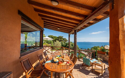 Villa Argentina: Holz, Resort, Eco Hotel, Gartenmöbel, Schatten, Meer, Küste, Stuhl, Balkon, Ozean