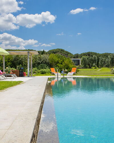 Villa Flaminia: Blau, Schwimmbad, Resort, Garten, Freizeit, Rasen, Landscaping, Gartenmöbel, Thermae, Eco Hotel