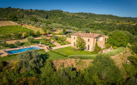 Podere Vigna Nuova: Estate, Essen, Plantage, Landwirtschaft, Schwimmbad, Villa, Bauernhaus