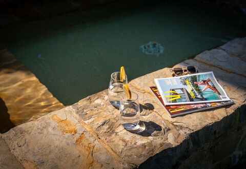 Town House Garden: Flagstone, Schwimmbad, Water Feature