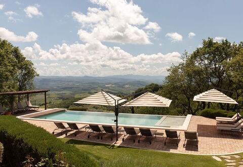 Torre Antica: Schwimmbad, Gartenmöbel, Resort, Sonnenliege, Eco Hotel, Schatten, Landscaping, Estate, Bauernhaus, Villa