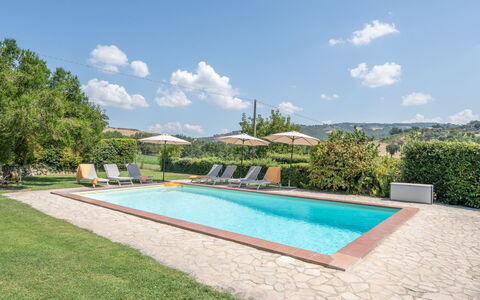 La Piccola Oasi: Schwimmbad, Resort, Eco Hotel, Garten, Hazienda, Estate, Landscaping, Bauernhaus, Schatten, Gartenmöbel