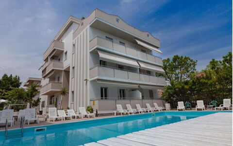 Marconi Seaside Residence, Pool, Wifi, Abruzzo: Wohnung, Eigentumswohnung, Balkon, Hotel, Villa