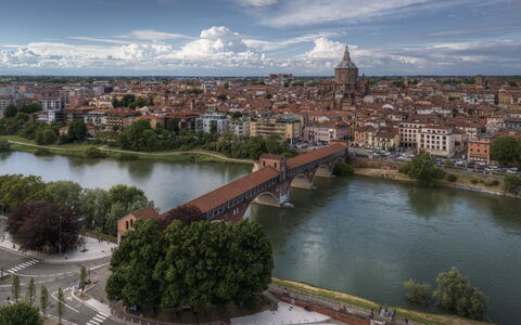 Lory House: Wasser, Gewässer, Wasservorräte, Wasserweg, Stadt, Wohngebiet, Bank, Stadtgebiet, Wasserlauf, Landschaft