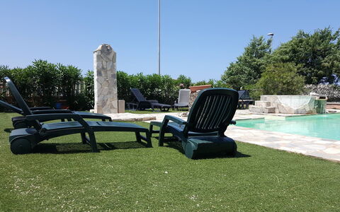 Residenza Agnese Sardegna: Gartenmöbel, Rasen, Garten, Schatten, Kunstrasen, Garten, Hinterhof, Landscaping, Stuhl