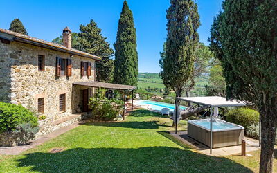 Capanna al Lago, Chianti Heritage with Vineyards V - Siena, Toskana, Italien