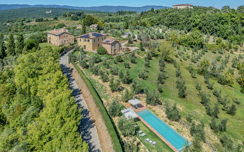 Villa del Mangia, 5Panoramic Pool and Chef Service: Baum, Landschaft, Die Architektur, Haus, Zuhause, Estate, Ländliches Gebiet, Wohngebiet, Grundstueck