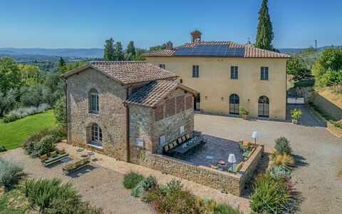 Villa del Mangia, 5Panoramic Pool and Chef Service: Strauch, Zuhause, Estate, Hütte, Bauernhaus, Garten, Villa, Steinwand, Landscaping, Villa