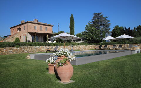 Villa Petrosa: Your Private Escape Overlooking the: Estate, Schwimmbad, Garten, Landscaping, Villa, Hazienda, Garten, Gartenmöbel, Hof, Villa
