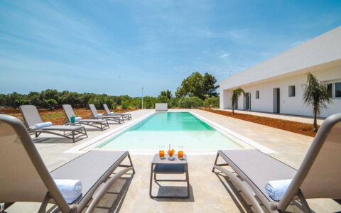 Villa Donnosanto a 5 Minuti Da Spiaggia. Ostuni 10: Blau, Verbundwerkstoff, Schwimmbad, Design, Landscaping, Meteorologisches Phänomen, Resort, Kumulus, Hotel