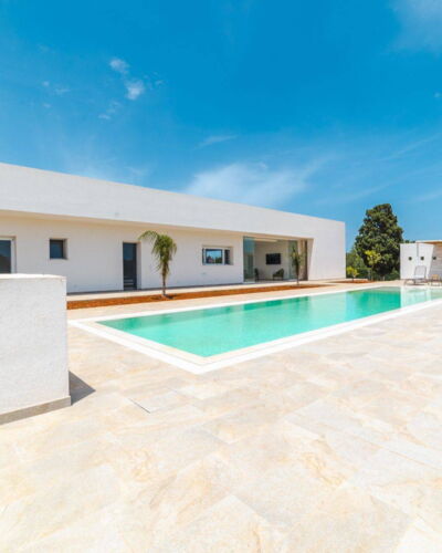 Villa Donnosanto a 5 Minuti Da Spiaggia. Ostuni 10: Beton, Design, Schwimmbad, Fliese