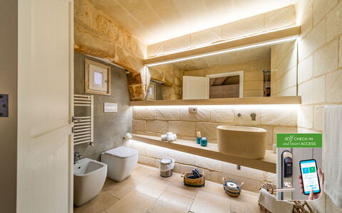 Corte Dei Granai Raro Rooms Collection: Flooring, Interior Design, Armatur, Fussboden, Badezimmer, Decke, Fliese, Toilette, Installation, Zapfhahn