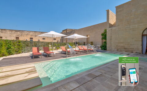 Corte Dei Granai Raro Rooms Collection: Schwimmbad, Hof, Hotel, Zimmerpflanze, Hazienda