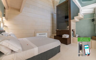 Russarda - Deluxe Room with Bath Tub - Corte dei G: Interior Design, Flooring, Fussboden, Decke, Zimmer, Design, Hotel, Schlafzimmer, Wohnzimmer, Suite