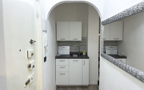 Casa Nina Seconda - Sanremo: Interior Design, Flooring, Fussboden, Küche, Countertop, Zimmer, Major Appliance, Möbel, Wohnung, Sinken