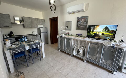 Il Volo Del Nibbio: Möbel, Flooring, Fussboden, Interior Design, Wohnung, Stuhl, Zimmer, Wohnzimmer, Couch