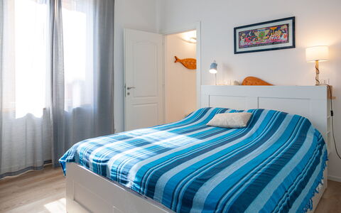 La Casa Dei Mandarini: Möbel, Bett, Interior Design, Bedding, Schlafzimmer, Bettdecke, Fussboden, Zimmer, Flooring, Linens