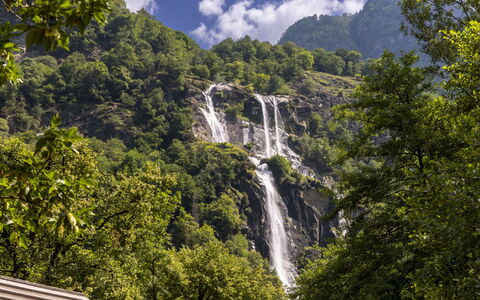 Marconi: Wasserfall, Bergforms, Natur, Gewässer, Berg, Natürlichen Umgebung, Natürliche Landschaft, Vegetation, Hochland, Landschaft