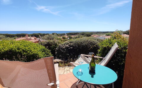 Villetta Oasi Belvedere, Budoni, Wifi, Ac: Möbel, Gartenmöbel, Stuhl, Tisch Im Freien, Schatten, Balkon, Kaffetisch, Eco Hotel, Klappstuhl, Armlehne