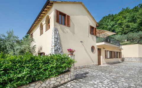 Casa Alloro, Ac, Wifi, Narni: Haus, Wohngebiet, Zuhause, Tür, Hütte, Estate, Garten, Landscaping, Balkon, Hazienda