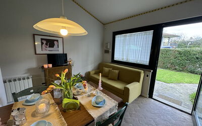 Beta 1: Interior Design, Möbel, Holz, Decke, Flooring, Fussboden, Beleuchtung, Zimmer, Zuhause, Wohnzimmer