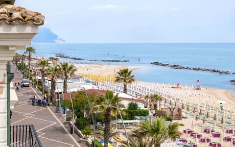 La Terrazza Sul Conero: Küste, Meer, Strand, Küsten Und Ozeanische Forms, Ozean, Urlaub, Ufer, Tropen, Karibik