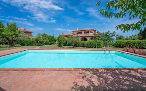 Il Campino, Pool, Montaione: Blau, Schwimmbad, Hazienda, Estate, Bauernhaus, Eco Hotel, Villa, Resort, Landscaping, Water Feature