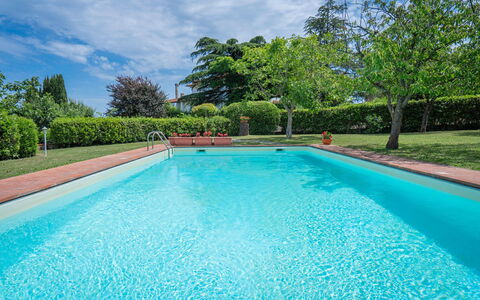 Il Campino, Pool, Montaione: Blau, Schwimmbad, Verbundwerkstoff, Resort, Water Feature, Freizeit, Eco Hotel, Schatten, Hazienda, Freizeitzentrum